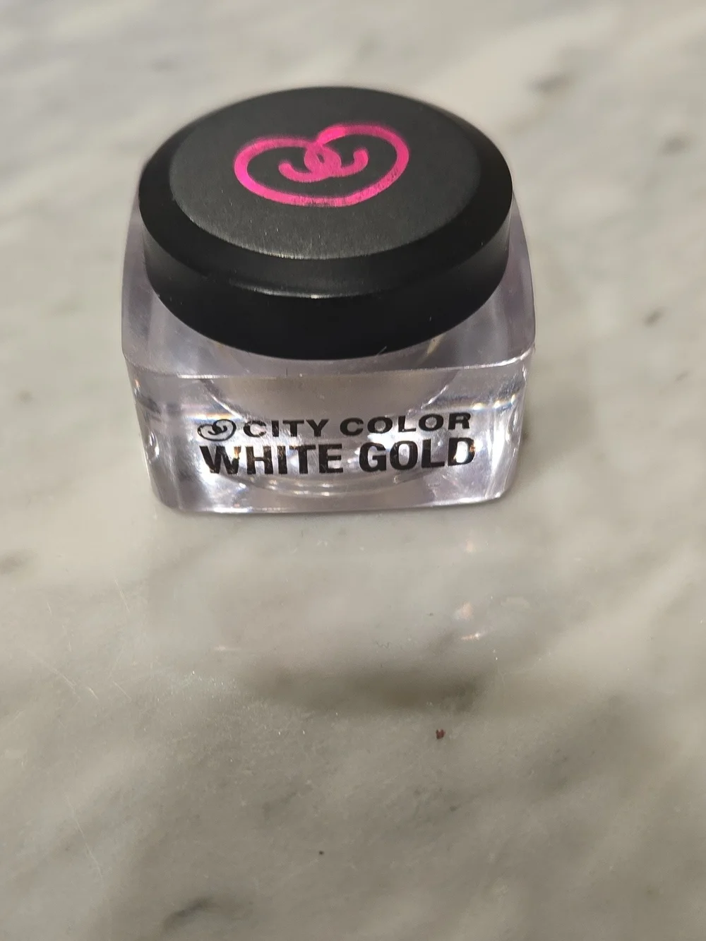 City Color White Gold Loose Glitter Pot - White/Gold